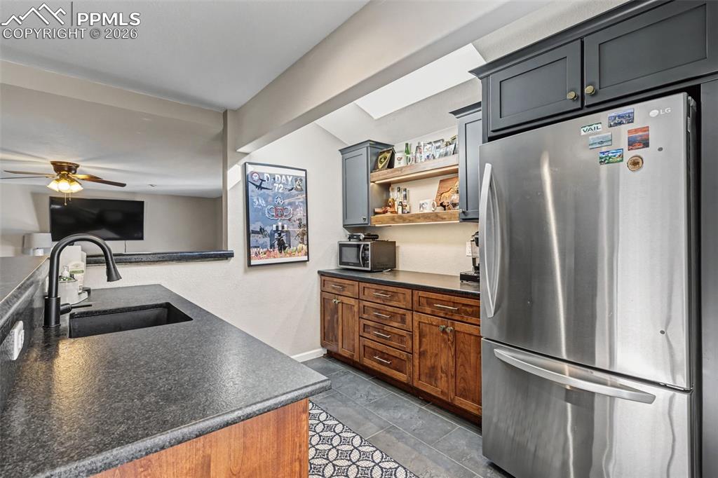 Colorado Springs, Colorado, 80906, United States, 5 Bedrooms Bedrooms, ,5 BathroomsBathrooms,Residential,Active,2014958