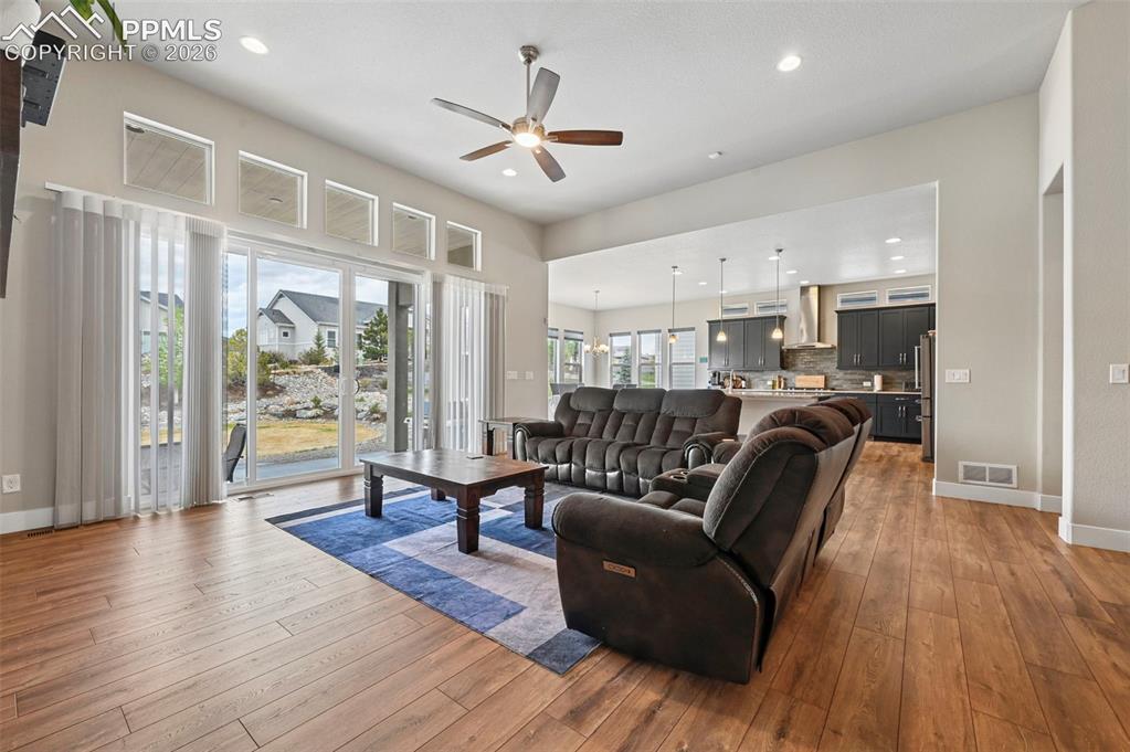 Colorado Springs, Colorado, 80921, United States, 5 Bedrooms Bedrooms, ,5 BathroomsBathrooms,Residential,Active,2044584