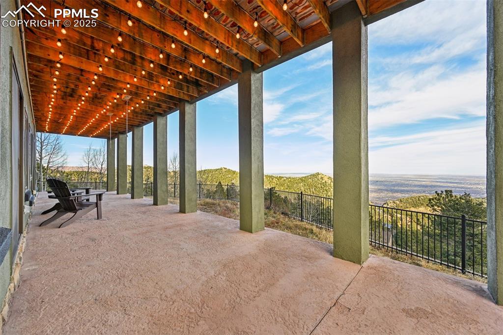 Manitou Springs, Colorado, 80829, United States, 6 Bedrooms Bedrooms, ,6 BathroomsBathrooms,Residential,Active,1997622