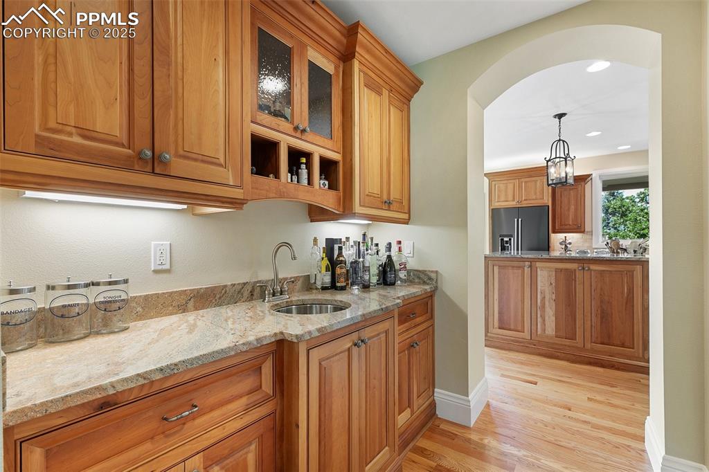 Colorado Springs, Colorado, 80906, United States, 6 Bedrooms Bedrooms, ,6 BathroomsBathrooms,Residential,Active,1880191