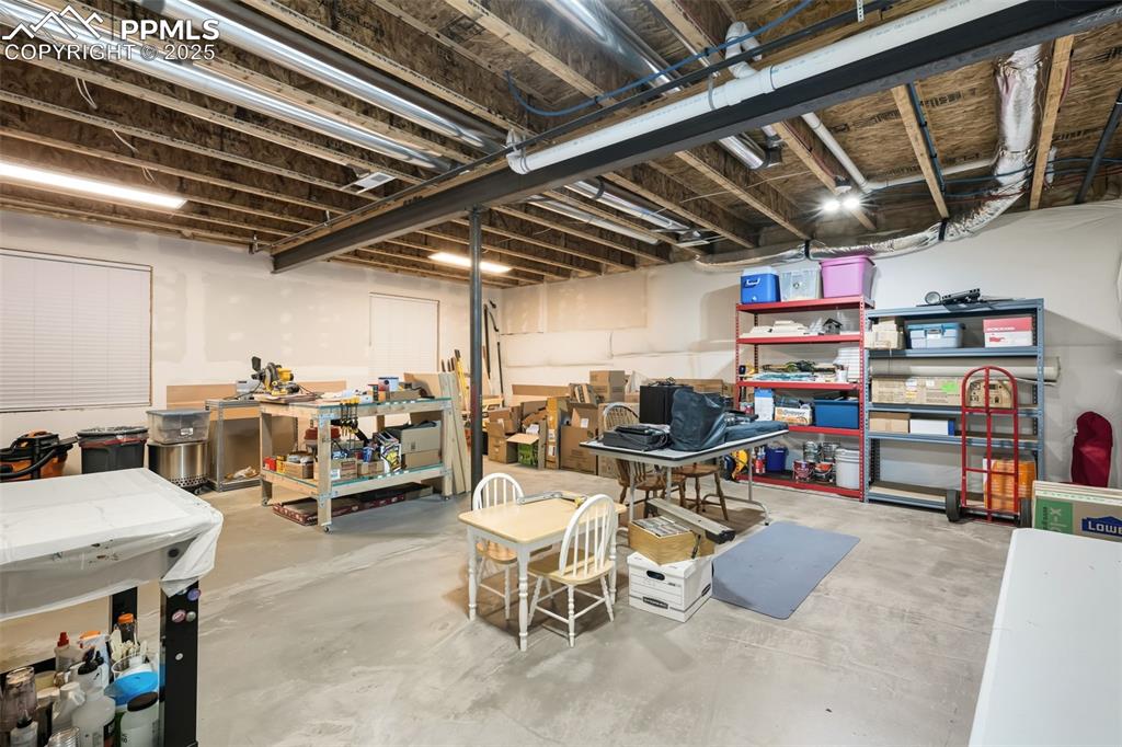 Colorado Springs, Colorado, 80904, United States, 4 Bedrooms Bedrooms, ,5 BathroomsBathrooms,Residential,Active,1992276