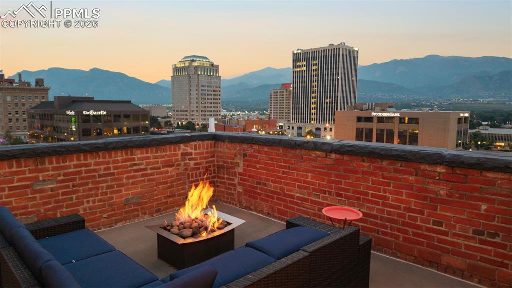 Colorado Springs, Colorado, 80903, United States, 3 Bedrooms Bedrooms, ,3 BathroomsBathrooms,Residential,Active,2010586