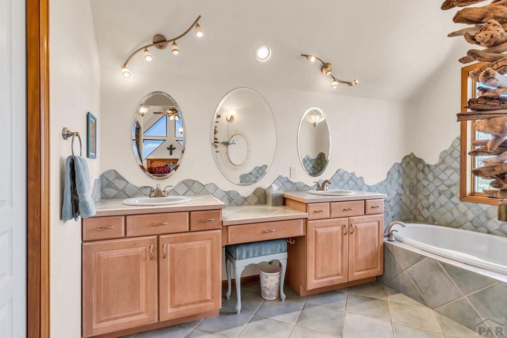 Rye, Colorado, 81069, United States, ,4 BathroomsBathrooms,Residential,Active,1824913