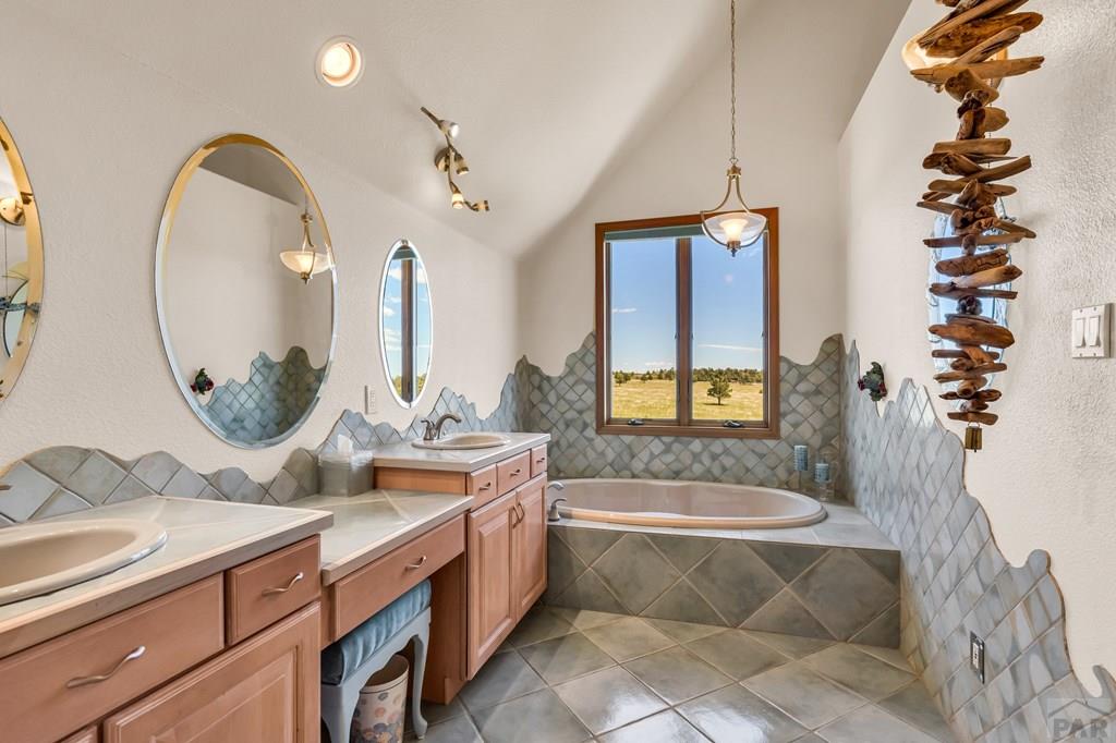 Rye, Colorado, 81069, United States, ,4 BathroomsBathrooms,Residential,Active,1824913