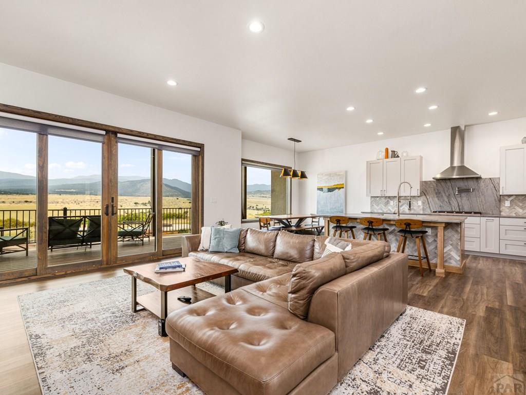 Beulah, Colorado, 81023, United States, 5 Bedrooms Bedrooms, ,5 BathroomsBathrooms,Residential,Active,1920245