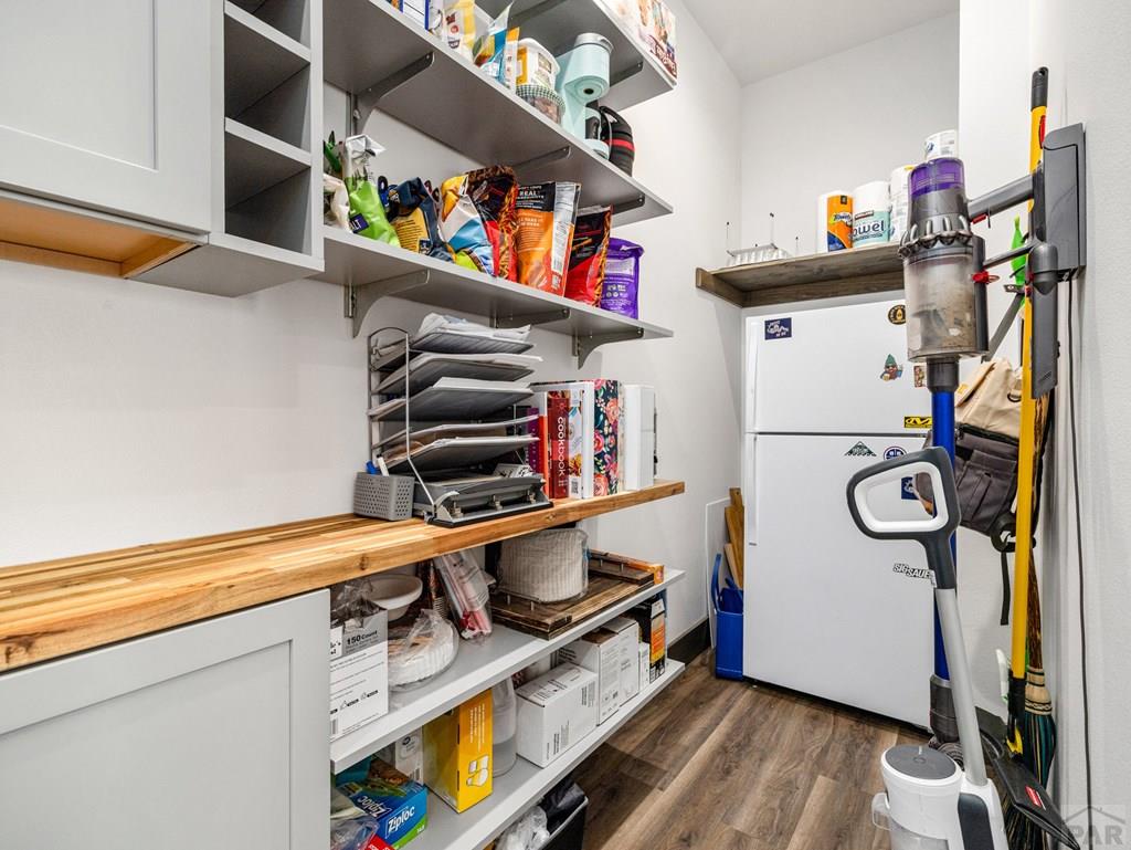 Beulah, Colorado, 81023, United States, 5 Bedrooms Bedrooms, ,5 BathroomsBathrooms,Residential,Active,2007123