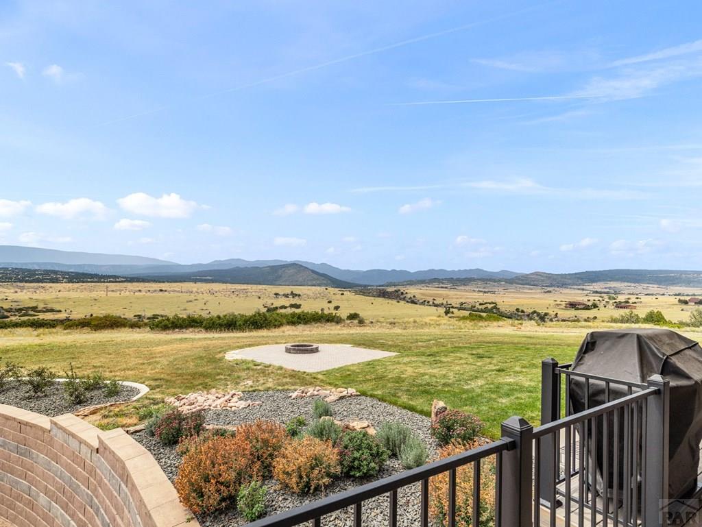 Beulah, Colorado, 81023, United States, 5 Bedrooms Bedrooms, ,5 BathroomsBathrooms,Residential,Active,2007123