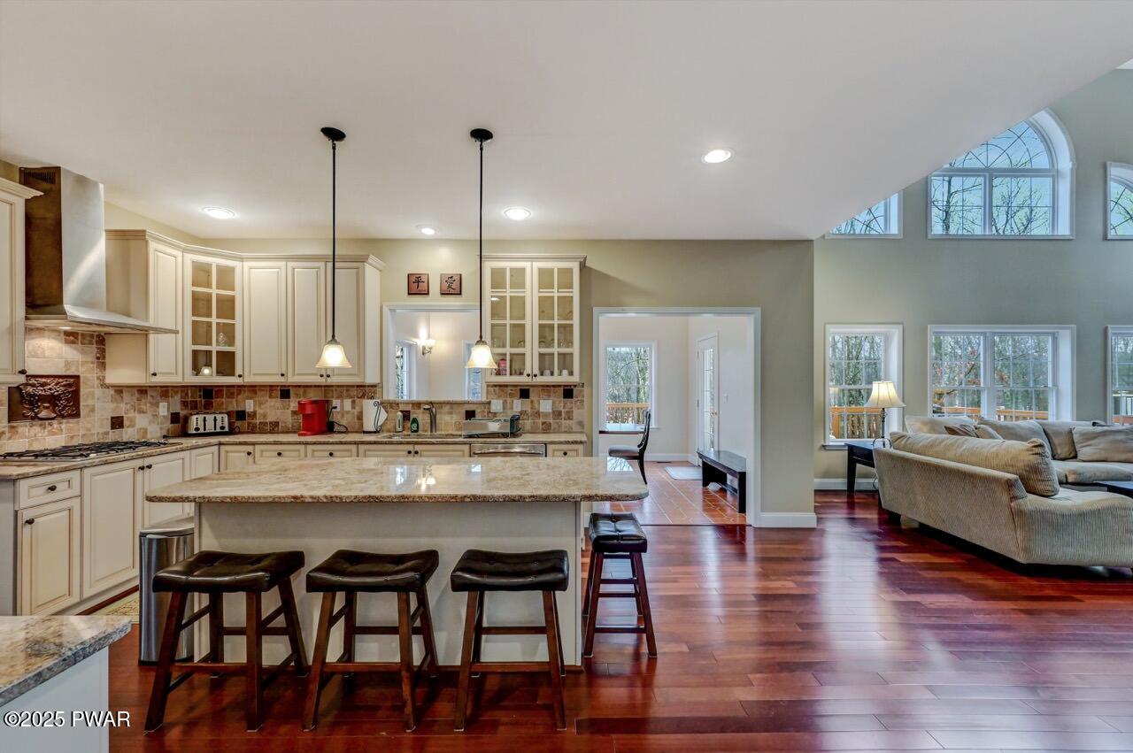 Lackawaxen, Pennsylvania, 18435, United States, ,4 BathroomsBathrooms,Residential,Active,1753948