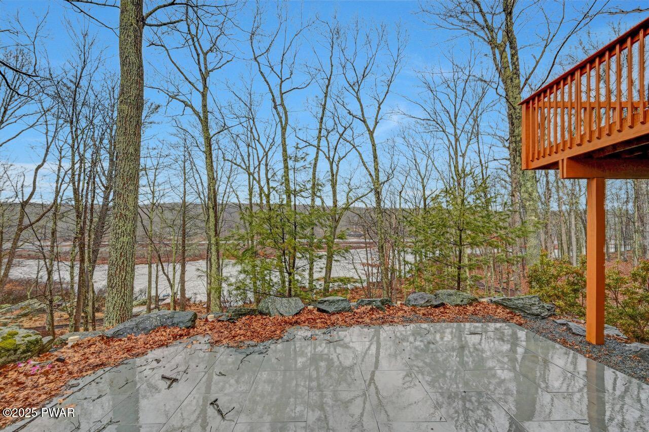 Lackawaxen, Pennsylvania, 18435, United States, ,4 BathroomsBathrooms,Residential,Active,1753948