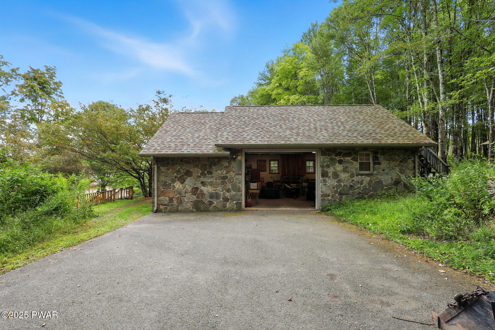 Forest City, Pennsylvania, 18421, United States, 6 Bedrooms Bedrooms, ,4 BathroomsBathrooms,Residential,Pending,1994968