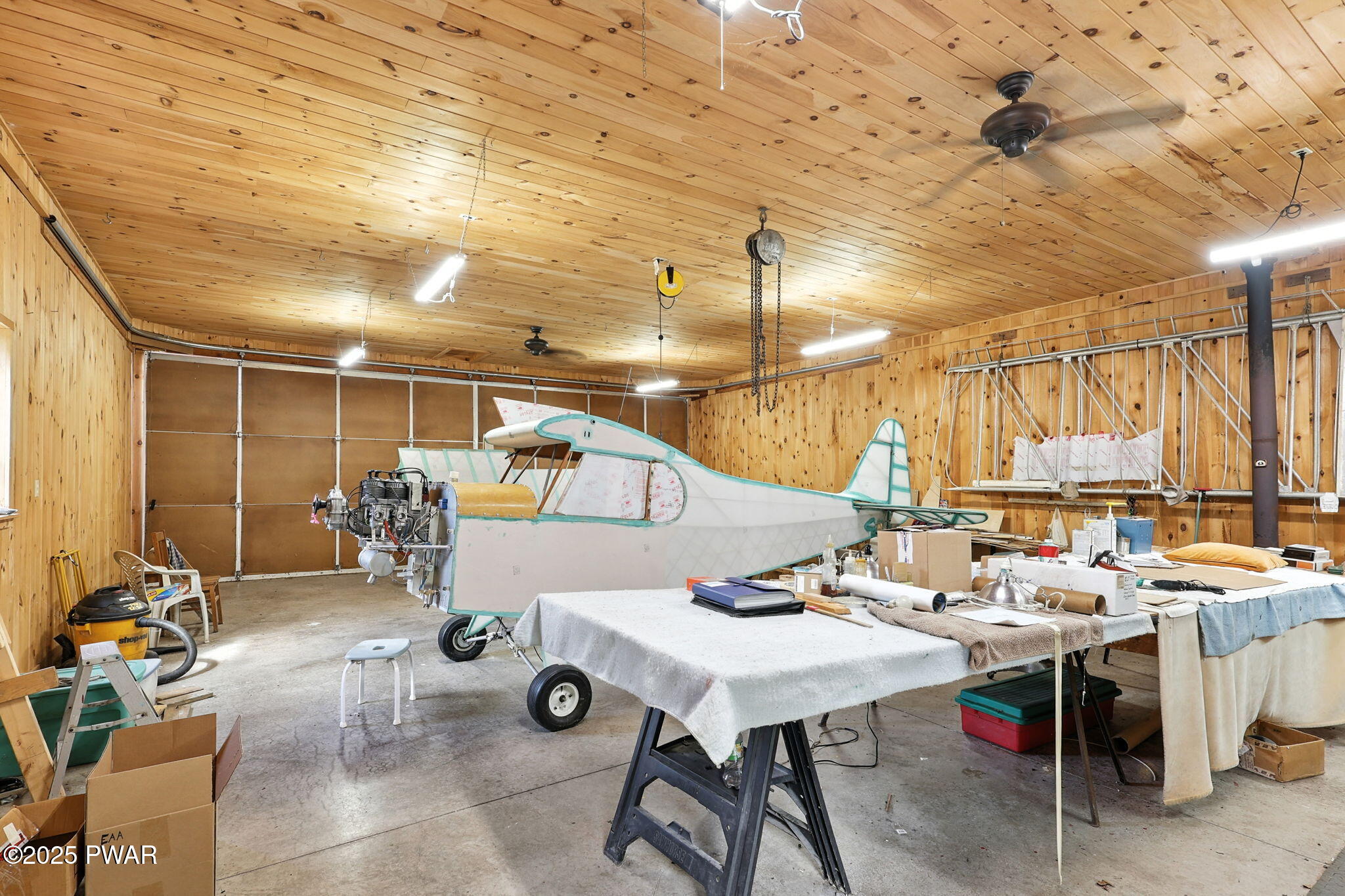 Forest City, Pennsylvania, 18421, United States, 6 Bedrooms Bedrooms, ,4 BathroomsBathrooms,Residential,Pending,1994968