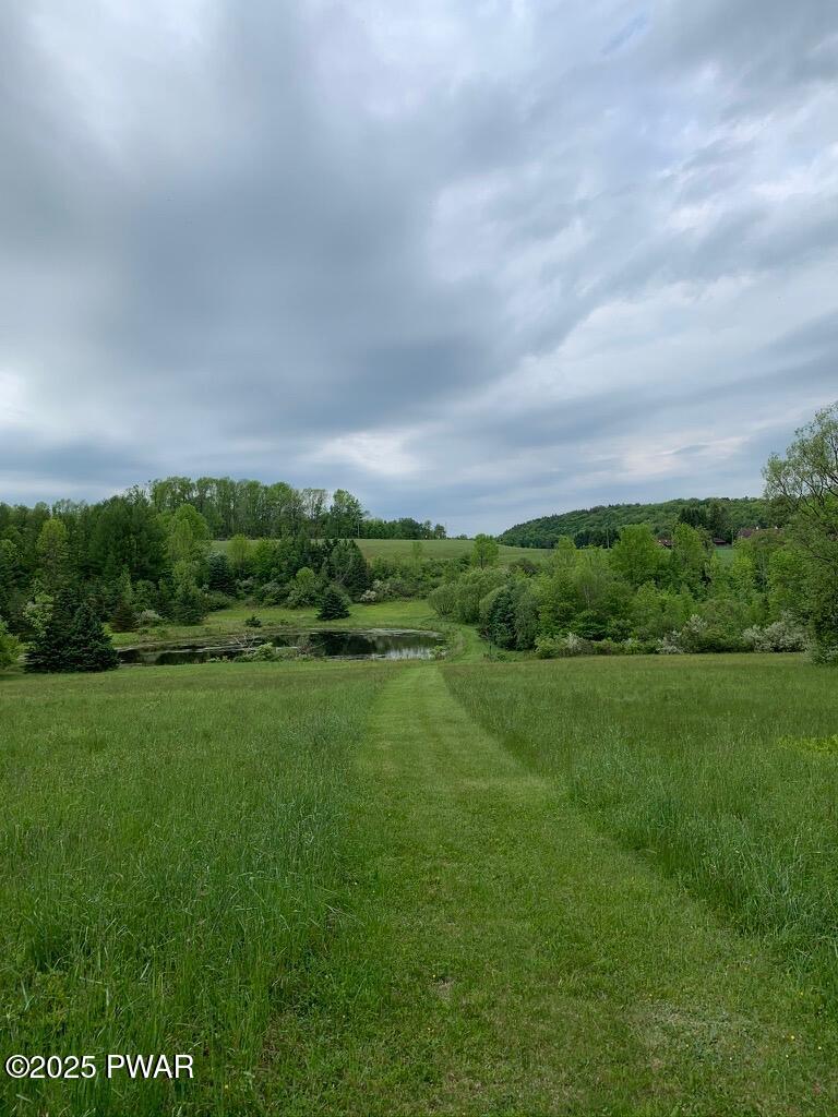 Honesdale, Pennsylvania, 18431, United States, 6 Bedrooms Bedrooms, ,4 BathroomsBathrooms,Residential,Active,1824543