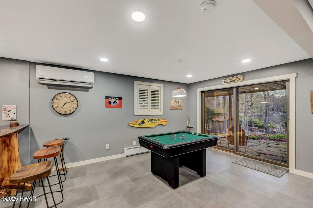 Lake Ariel, Pennsylvania, 18436, United States, 4 Bedrooms Bedrooms, ,3 BathroomsBathrooms,Residential,Active,2010911