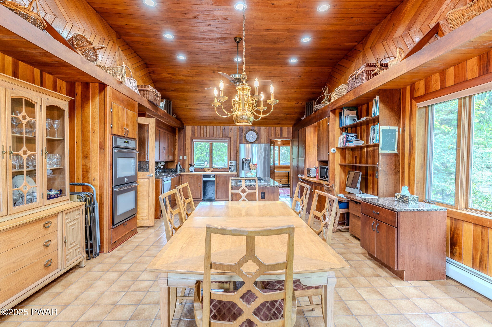 Honesdale, Pennsylvania, 18431, United States, 6 Bedrooms Bedrooms, ,4 BathroomsBathrooms,Residential,Active,1824543