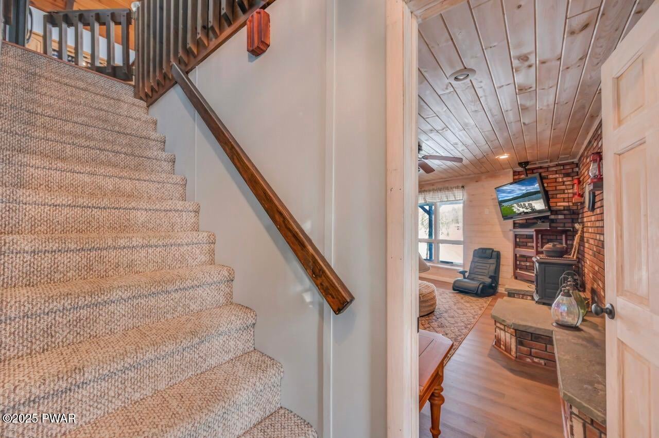 Lake Ariel, Pennsylvania, 18436, United States, 5 Bedrooms Bedrooms, ,2 BathroomsBathrooms,Residential,Active,2006806