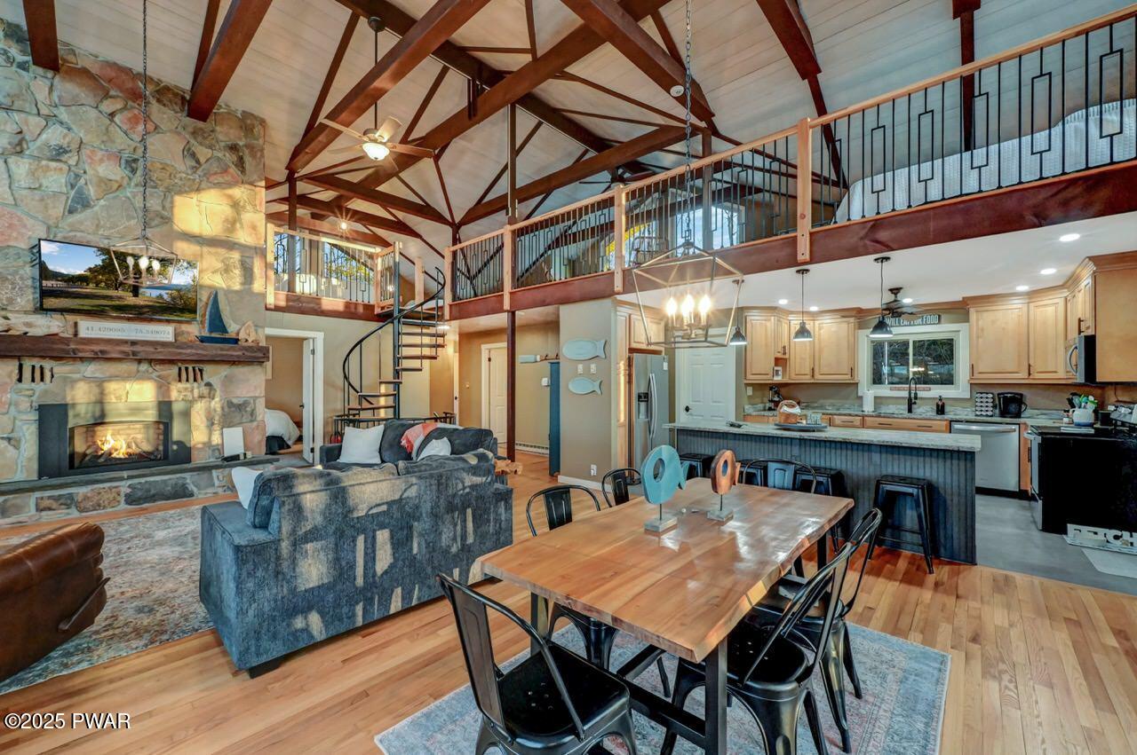 Lake Ariel, Pennsylvania, 18436, United States, 4 Bedrooms Bedrooms, ,3 BathroomsBathrooms,Residential,Active,2010911