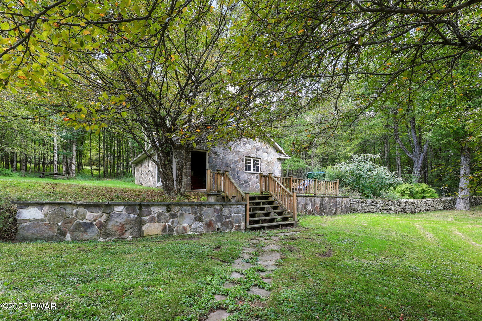 Forest City, Pennsylvania, 18421, United States, 6 Bedrooms Bedrooms, ,4 BathroomsBathrooms,Residential,Pending,1994968