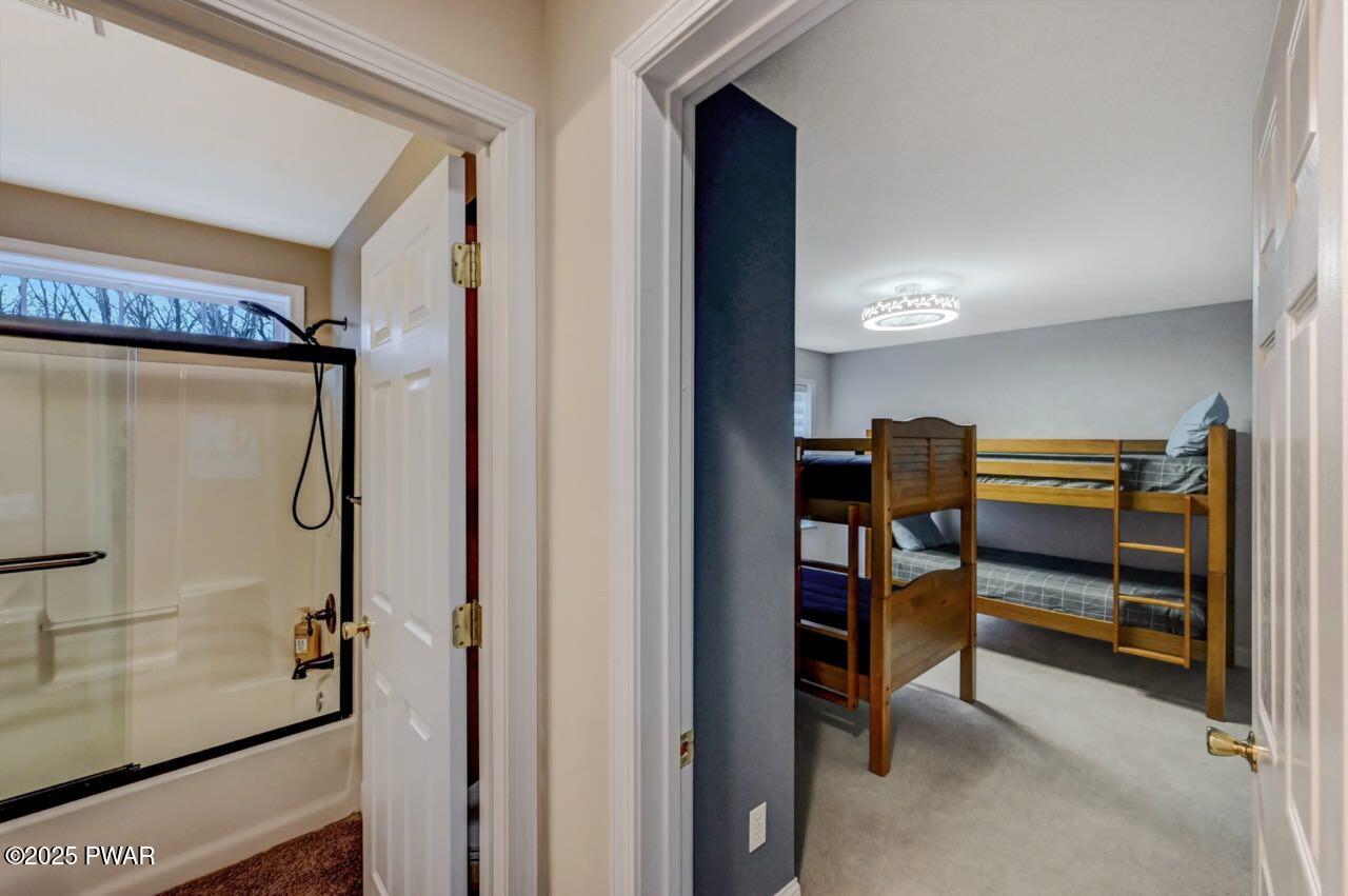 Lackawaxen, Pennsylvania, 18435, United States, ,4 BathroomsBathrooms,Residential,Active,1753948