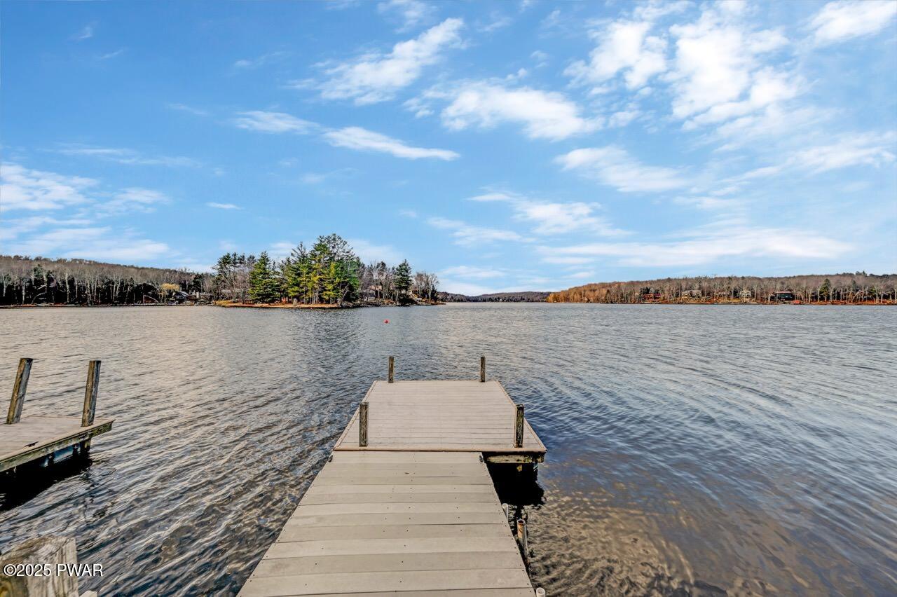 Lake Ariel, Pennsylvania, 18436, United States, 4 Bedrooms Bedrooms, ,3 BathroomsBathrooms,Residential,Active,2010911