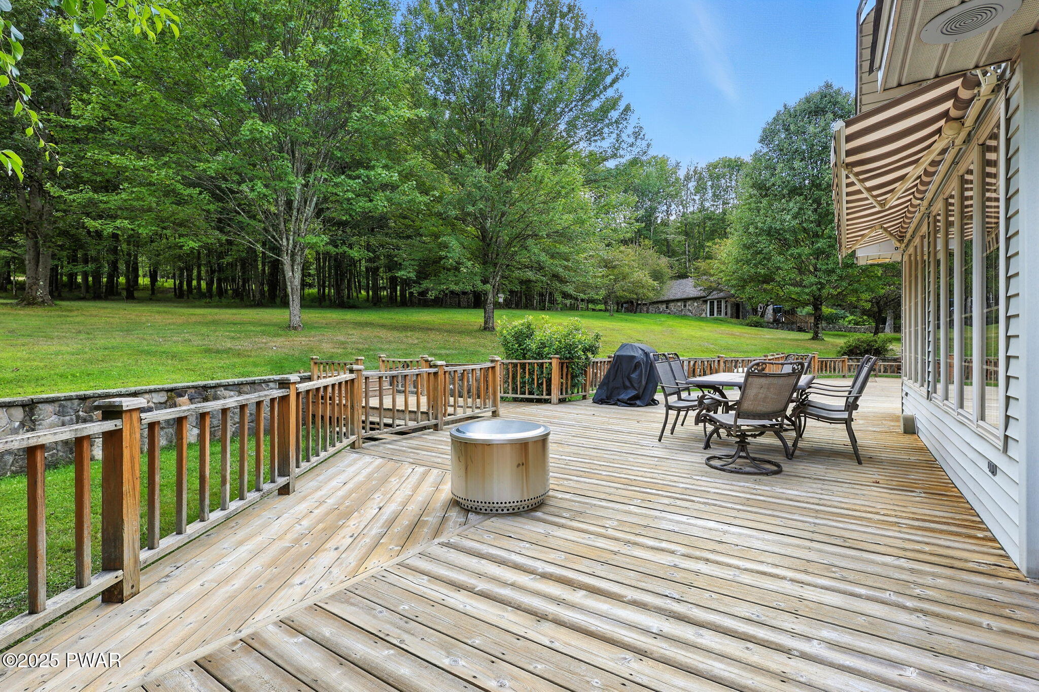 Forest City, Pennsylvania, 18421, United States, 6 Bedrooms Bedrooms, ,4 BathroomsBathrooms,Residential,Pending,1994968