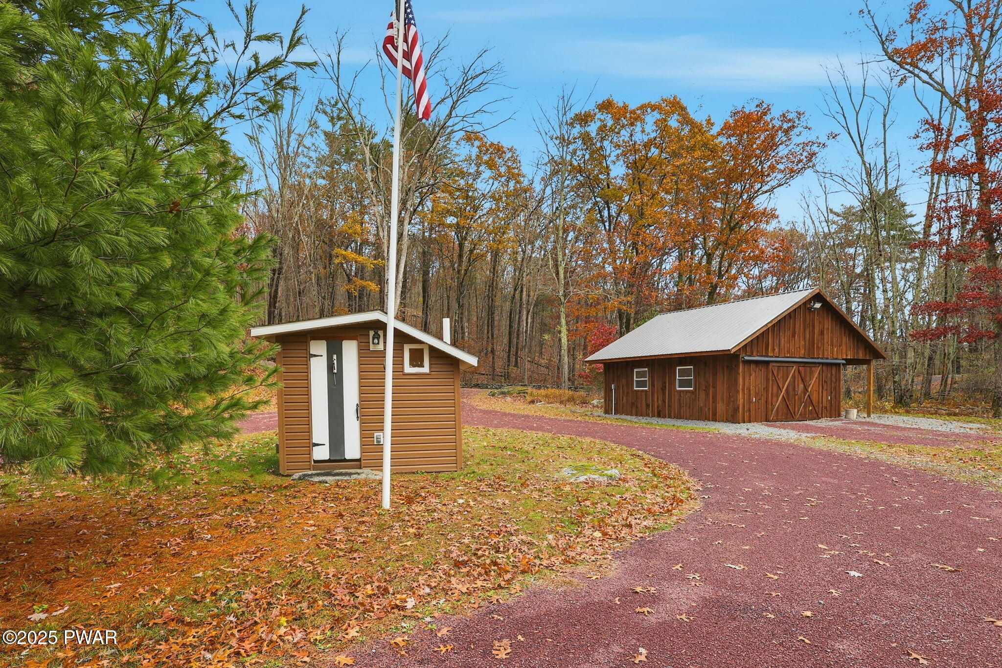 Hawley, Pennsylvania, 18428, United States, 2 Bedrooms Bedrooms, ,3 BathroomsBathrooms,Residential,Active,1985583