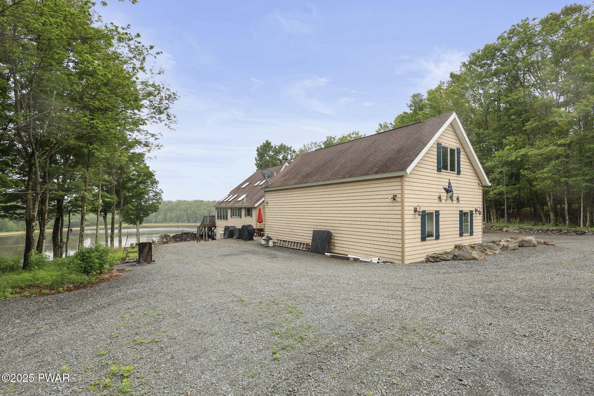 Lake Ariel, Pennsylvania, 18436, United States, 4 Bedrooms Bedrooms, ,4 BathroomsBathrooms,Residential,Active,1877861