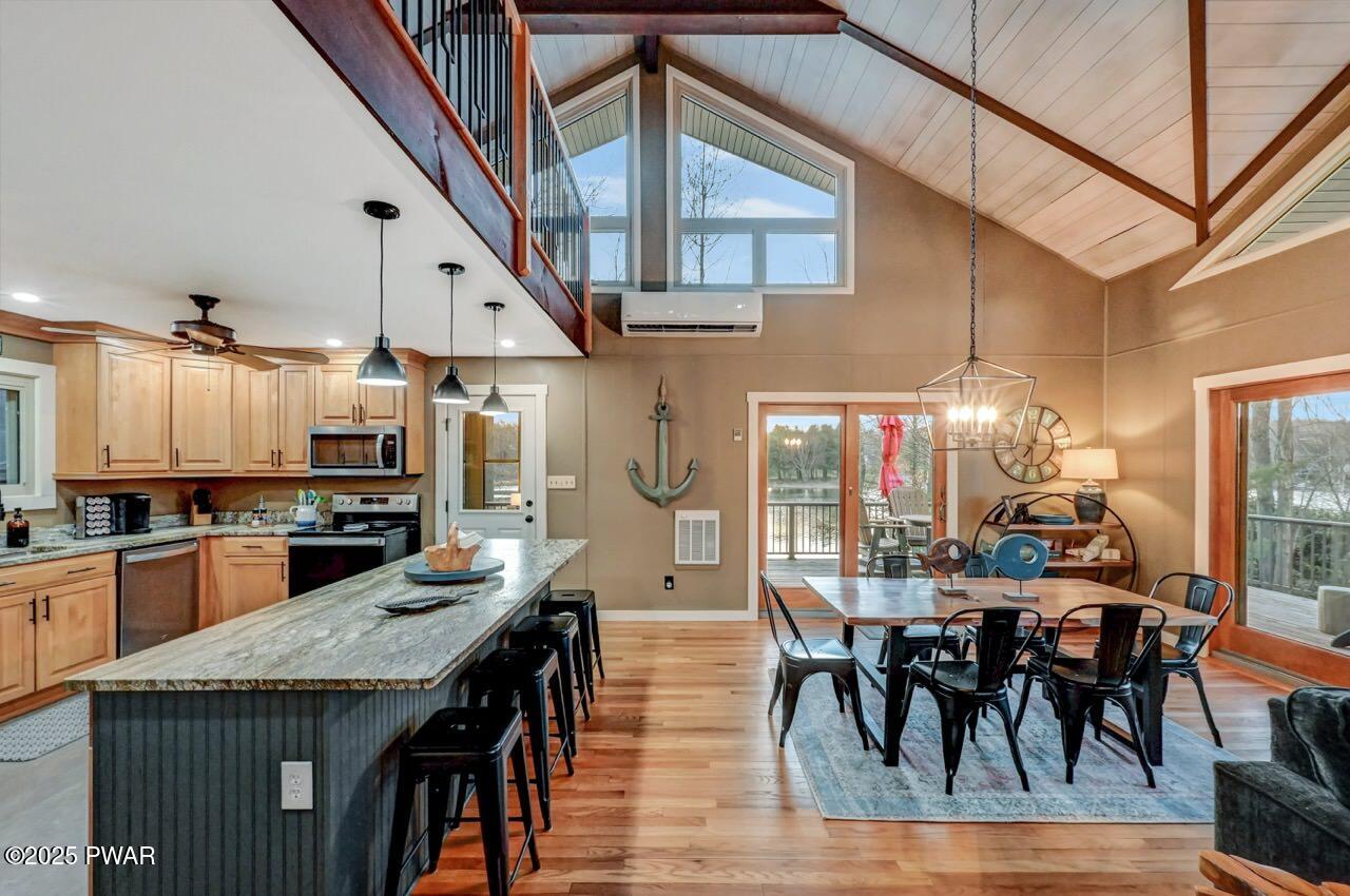 Lake Ariel, Pennsylvania, 18436, United States, 4 Bedrooms Bedrooms, ,3 BathroomsBathrooms,Residential,Active,2010911