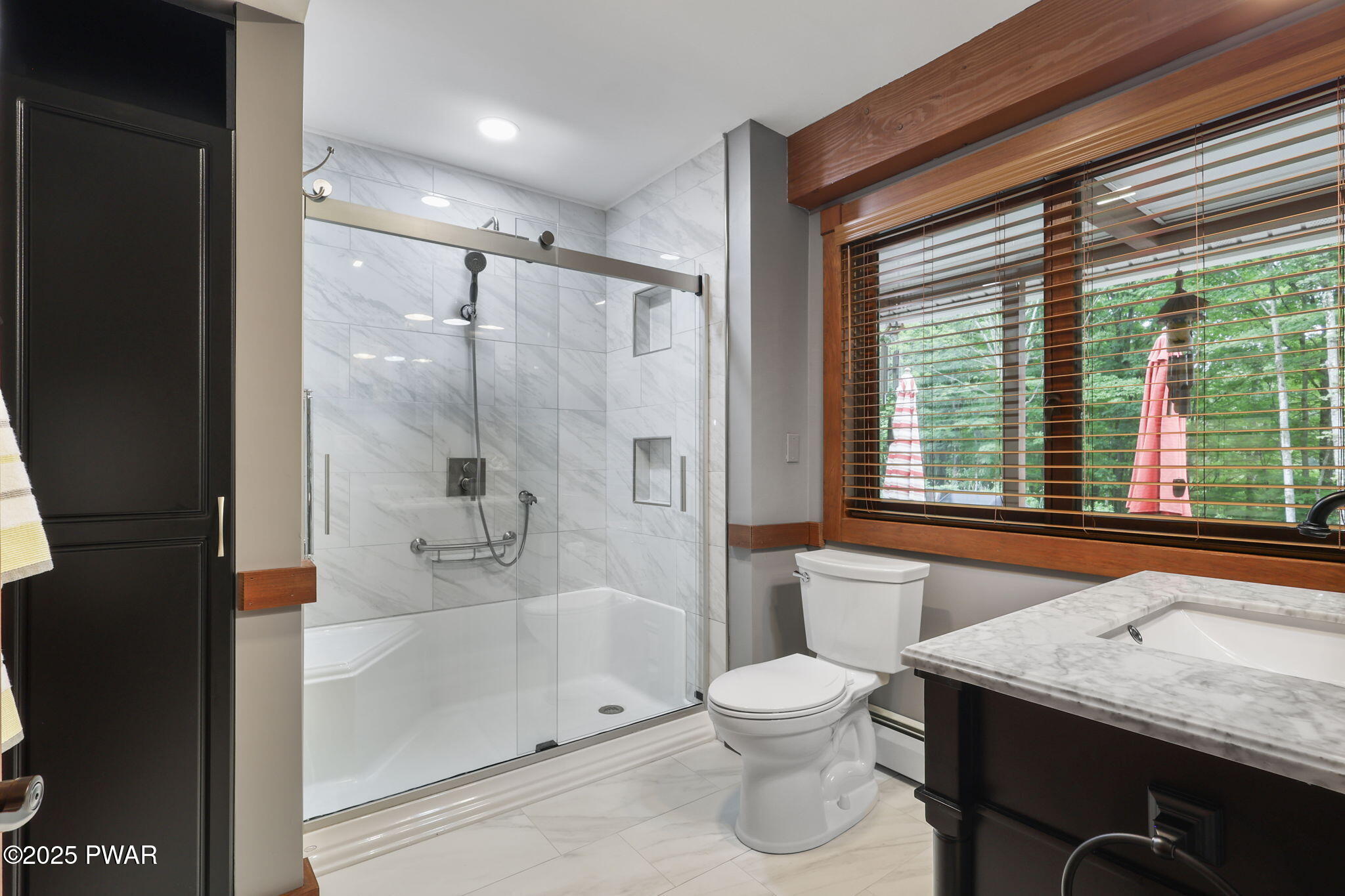 Lake Ariel, Pennsylvania, 18436, United States, 4 Bedrooms Bedrooms, ,4 BathroomsBathrooms,Residential,Active,1877861