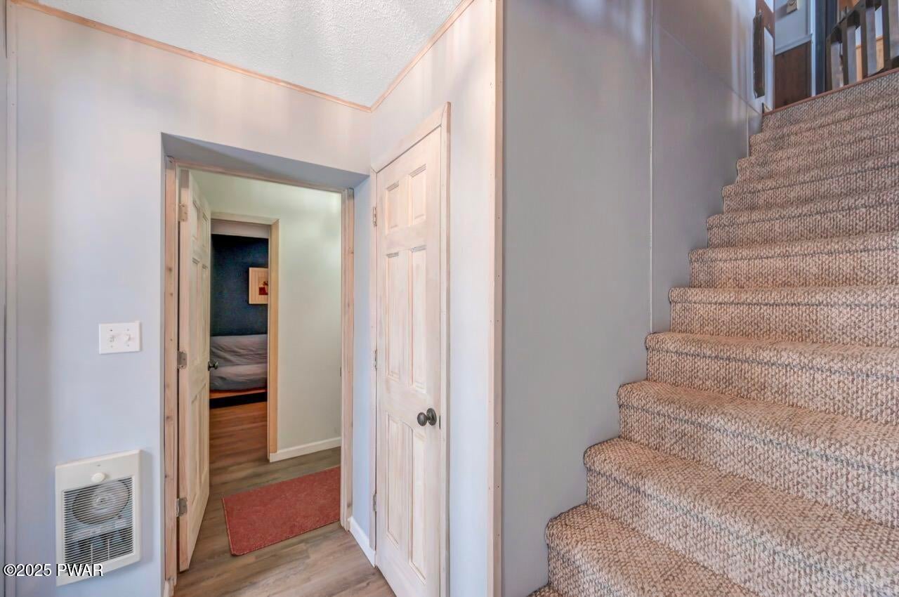 Lake Ariel, Pennsylvania, 18436, United States, 5 Bedrooms Bedrooms, ,2 BathroomsBathrooms,Residential,Active,2006806