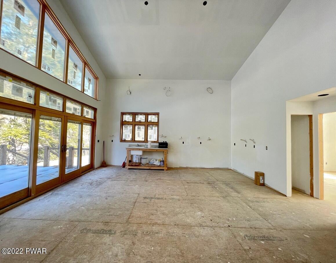 Equinunk, Pennsylvania, 18417, United States, 3 Bedrooms Bedrooms, ,3 BathroomsBathrooms,Residential,Active,1914829