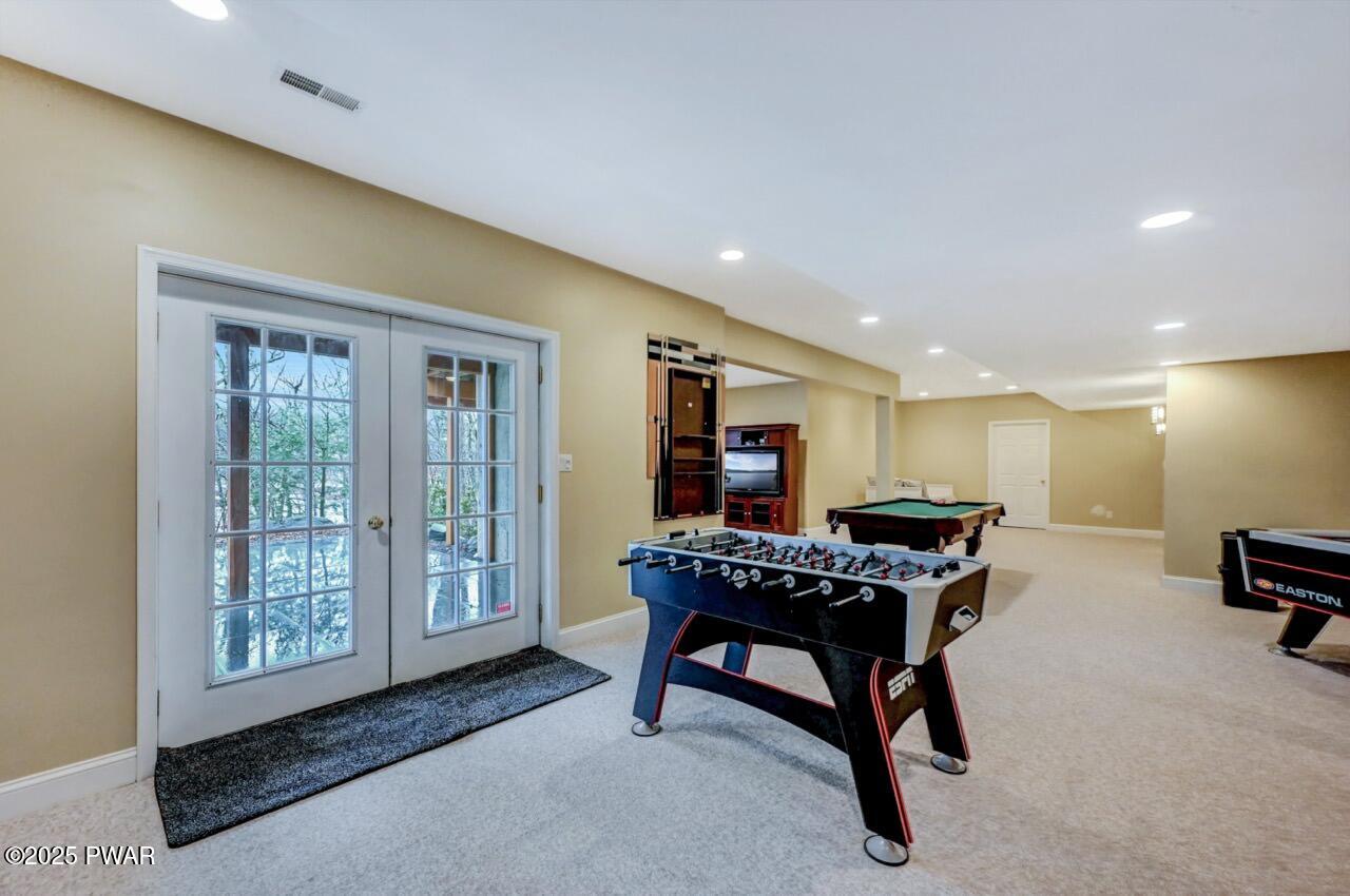 Lackawaxen, Pennsylvania, 18435, United States, ,4 BathroomsBathrooms,Residential,Active,1753948