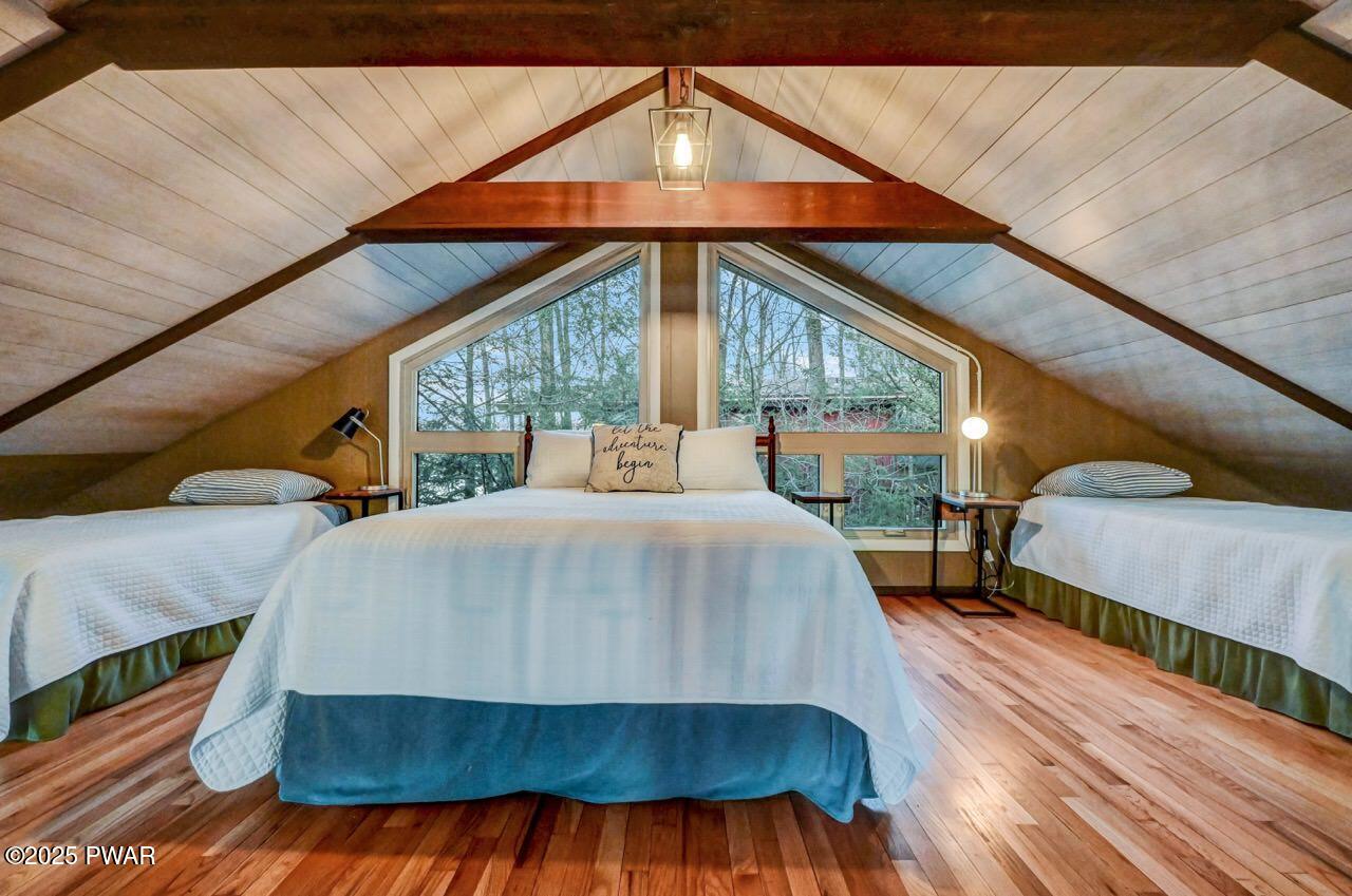 Lake Ariel, Pennsylvania, 18436, United States, 4 Bedrooms Bedrooms, ,3 BathroomsBathrooms,Residential,Active,2010911