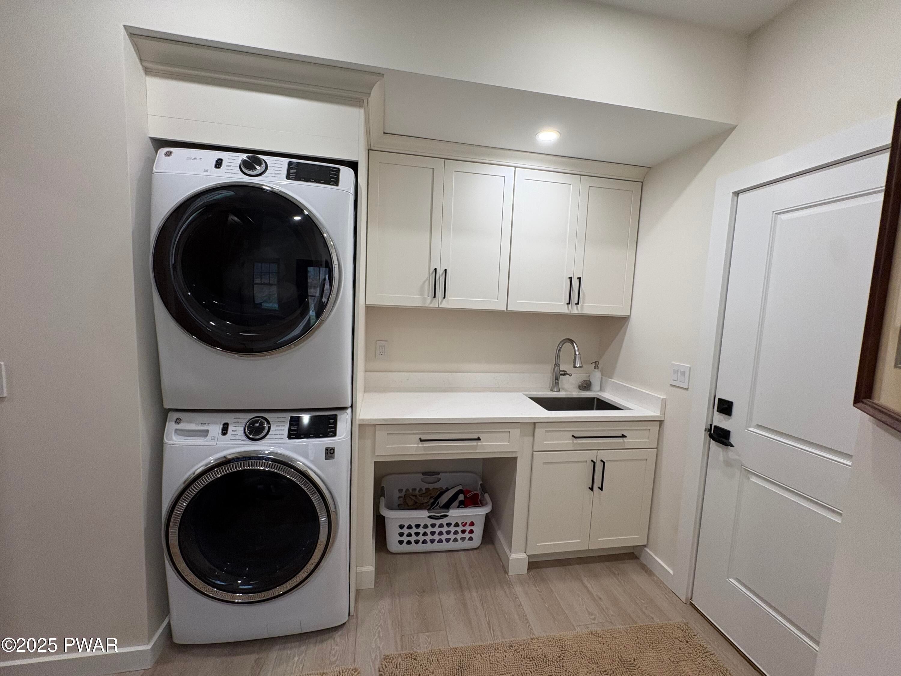 Equinunk, Pennsylvania, 18417, United States, 3 Bedrooms Bedrooms, ,3 BathroomsBathrooms,Residential,Active,2001076