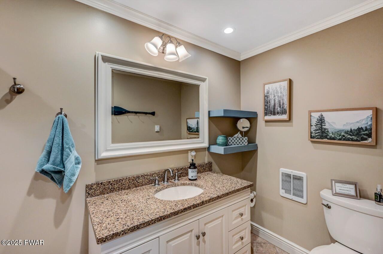 Lake Ariel, Pennsylvania, 18436, United States, 4 Bedrooms Bedrooms, ,3 BathroomsBathrooms,Residential,Active,2010911