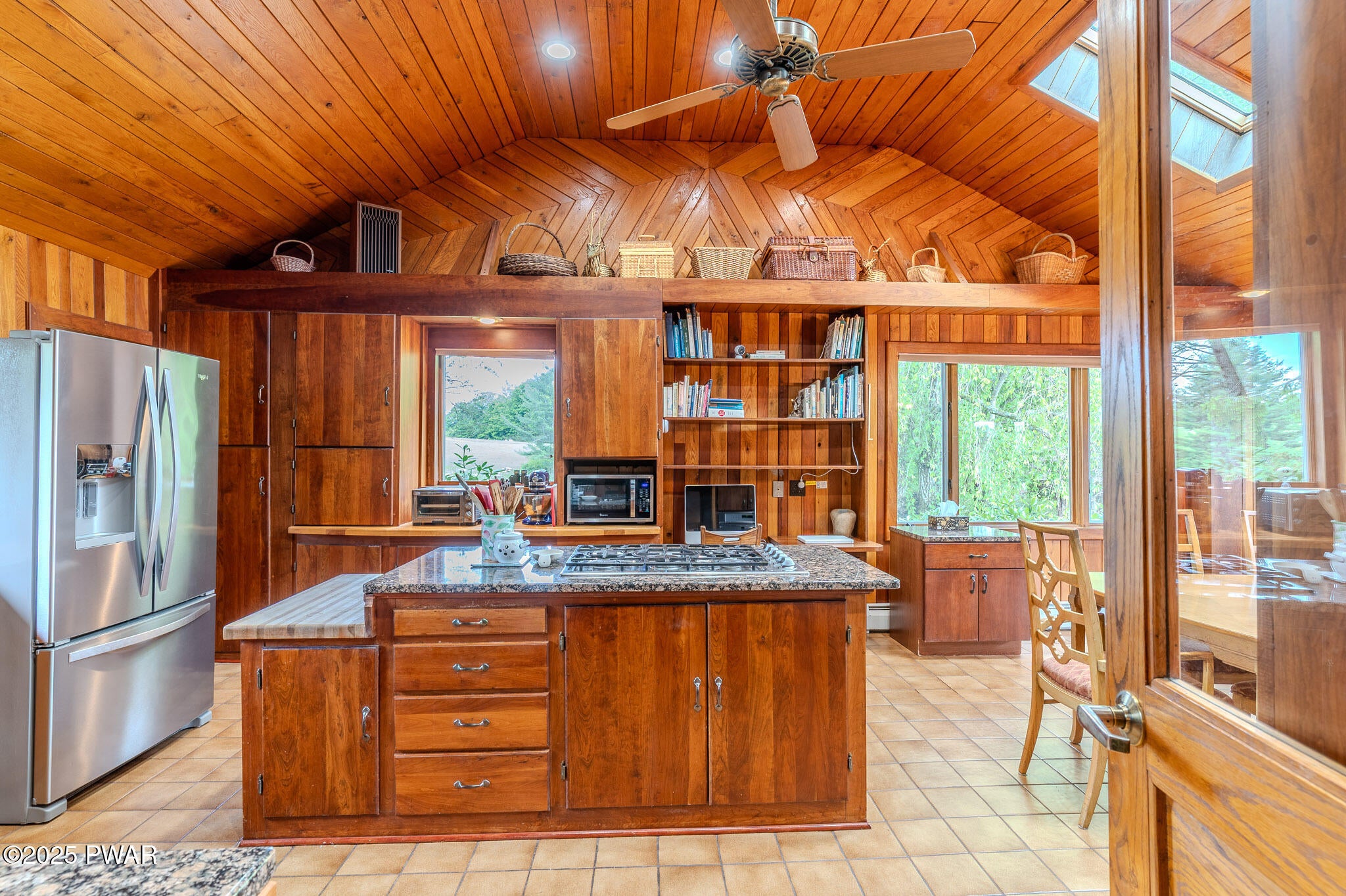 Honesdale, Pennsylvania, 18431, United States, 6 Bedrooms Bedrooms, ,4 BathroomsBathrooms,Residential,Active,1824543