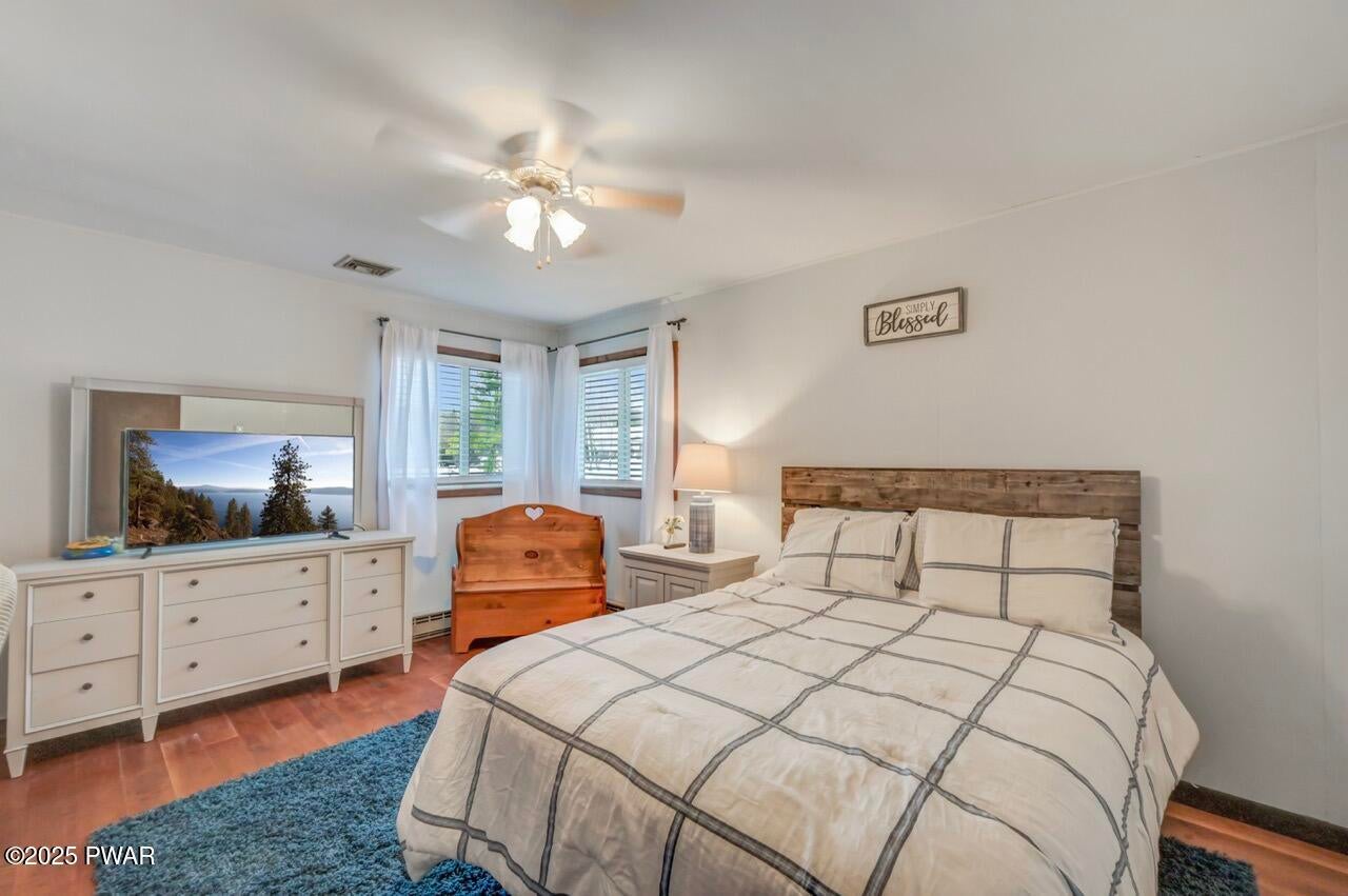 Lake Ariel, Pennsylvania, 18436, United States, 5 Bedrooms Bedrooms, ,2 BathroomsBathrooms,Residential,Active,2006806