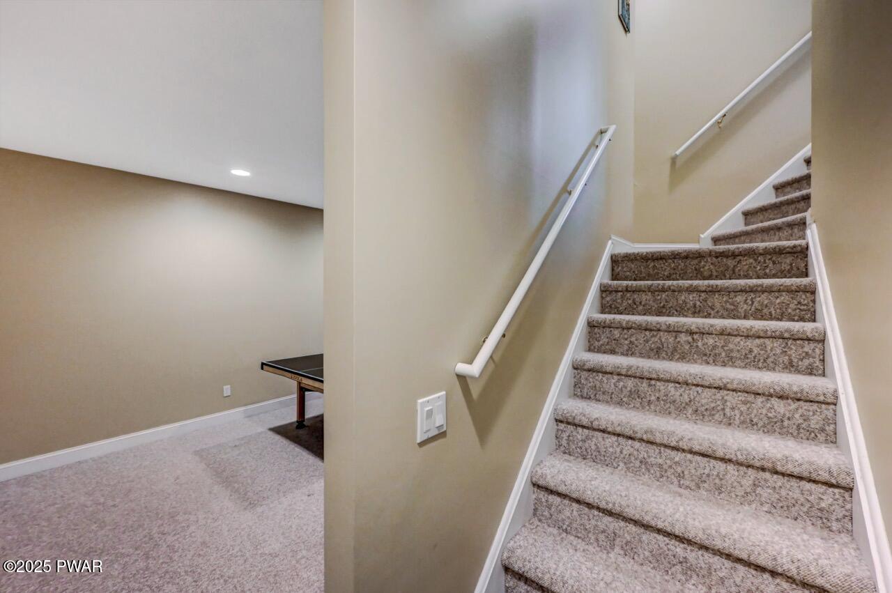 Lackawaxen, Pennsylvania, 18435, United States, ,4 BathroomsBathrooms,Residential,Active,1753948