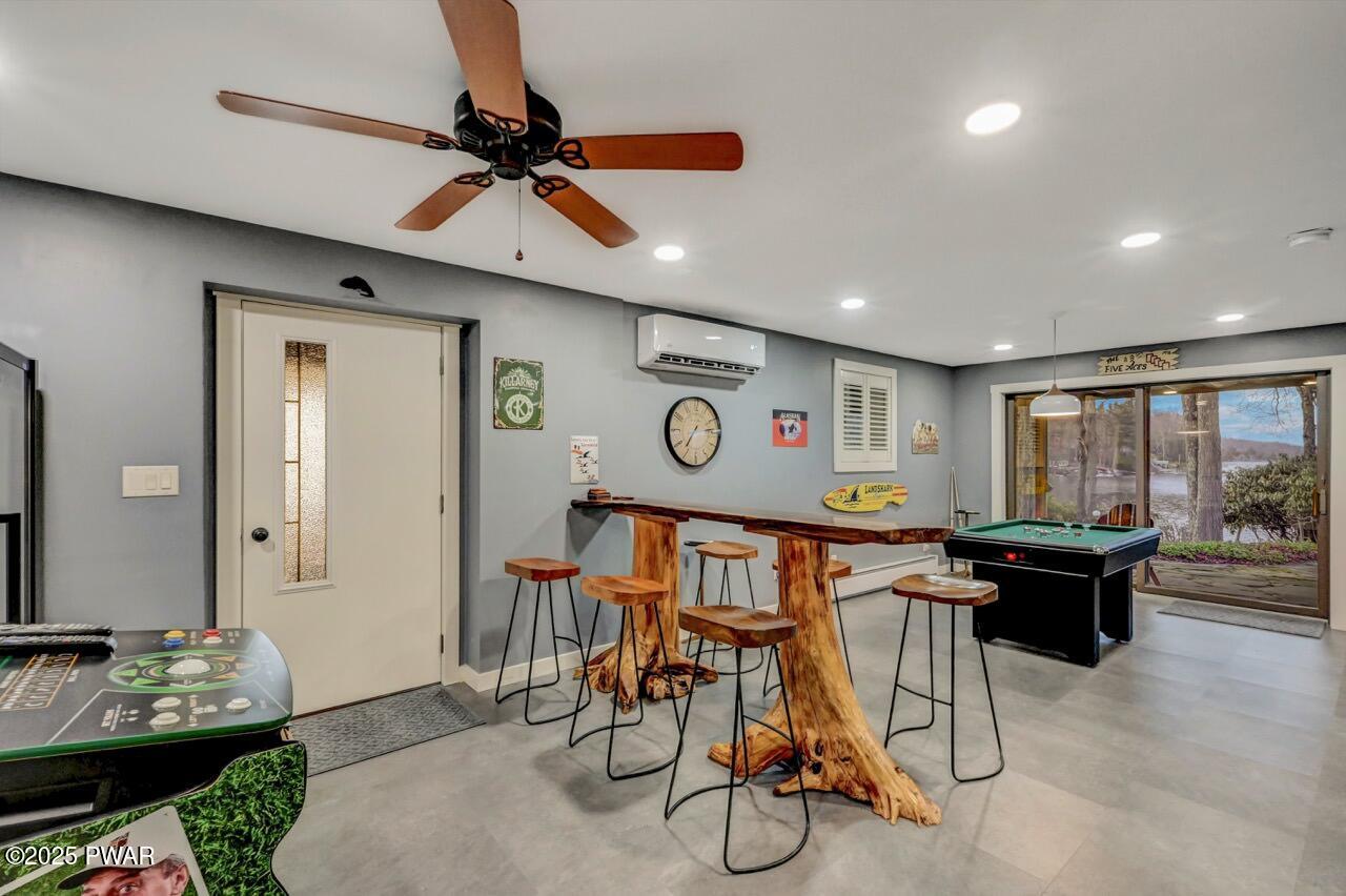 Lake Ariel, Pennsylvania, 18436, United States, 4 Bedrooms Bedrooms, ,3 BathroomsBathrooms,Residential,Active,2010911