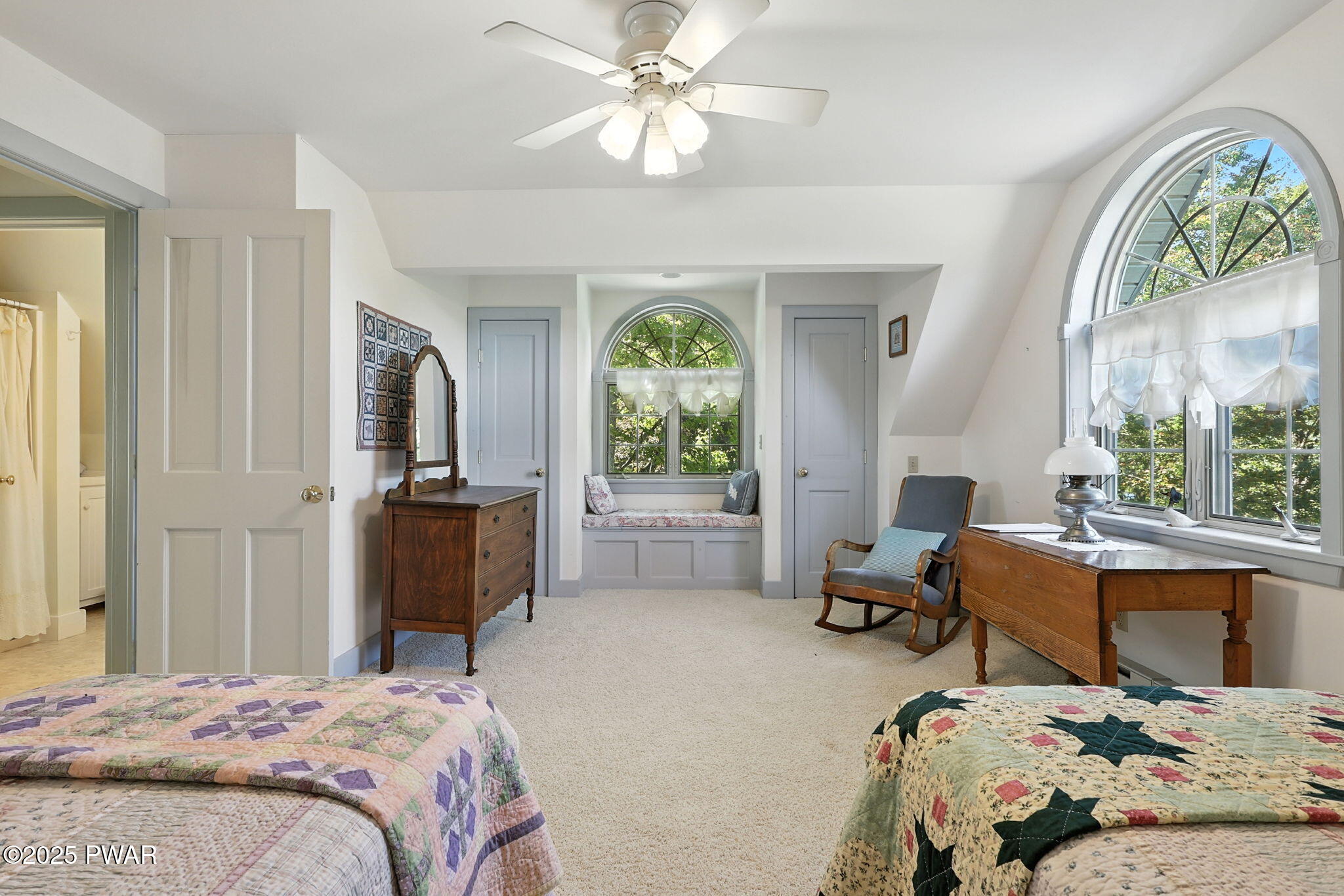 Forest City, Pennsylvania, 18421, United States, 6 Bedrooms Bedrooms, ,4 BathroomsBathrooms,Residential,Active,1941344