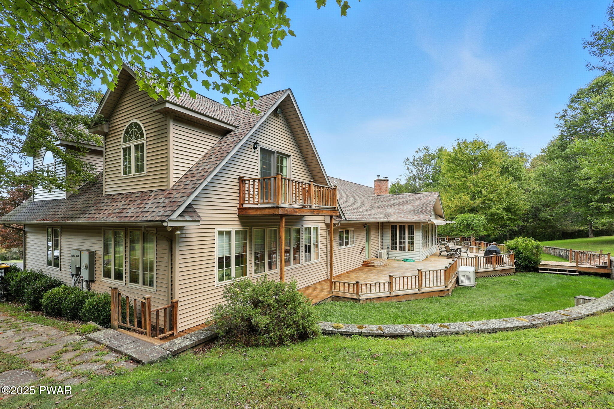 Forest City, Pennsylvania, 18421, United States, 6 Bedrooms Bedrooms, ,4 BathroomsBathrooms,Residential,Active,1941344