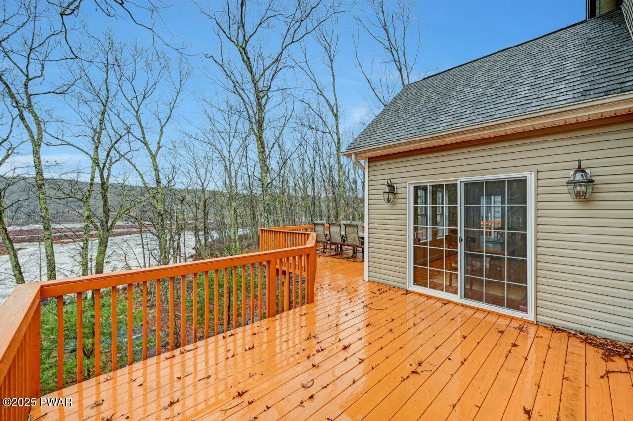 Lackawaxen, Pennsylvania, 18435, United States, ,4 BathroomsBathrooms,Residential,Active,1753948