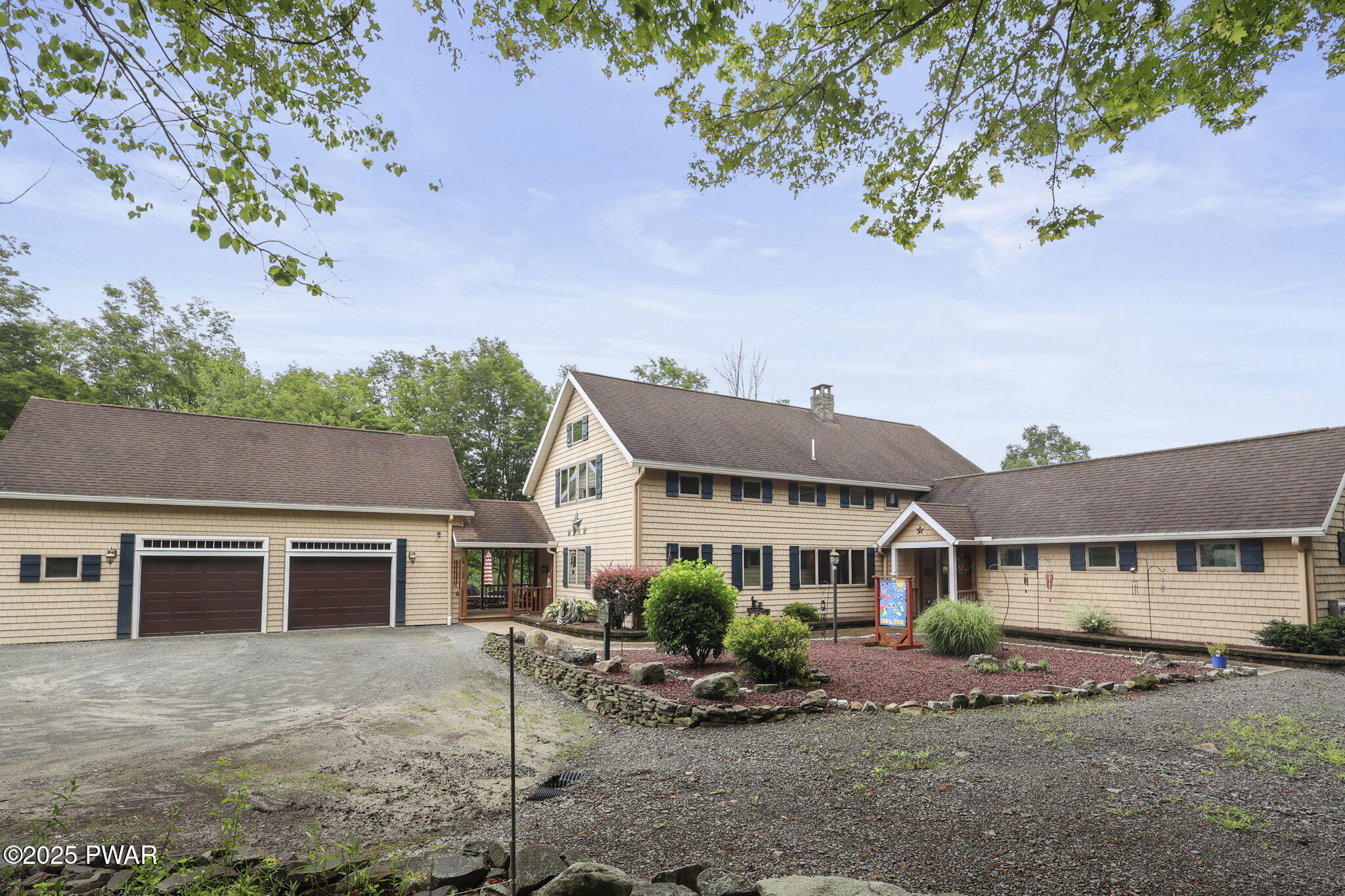 Lake Ariel, Pennsylvania, 18436, United States, 4 Bedrooms Bedrooms, ,4 BathroomsBathrooms,Residential,Active,1877861