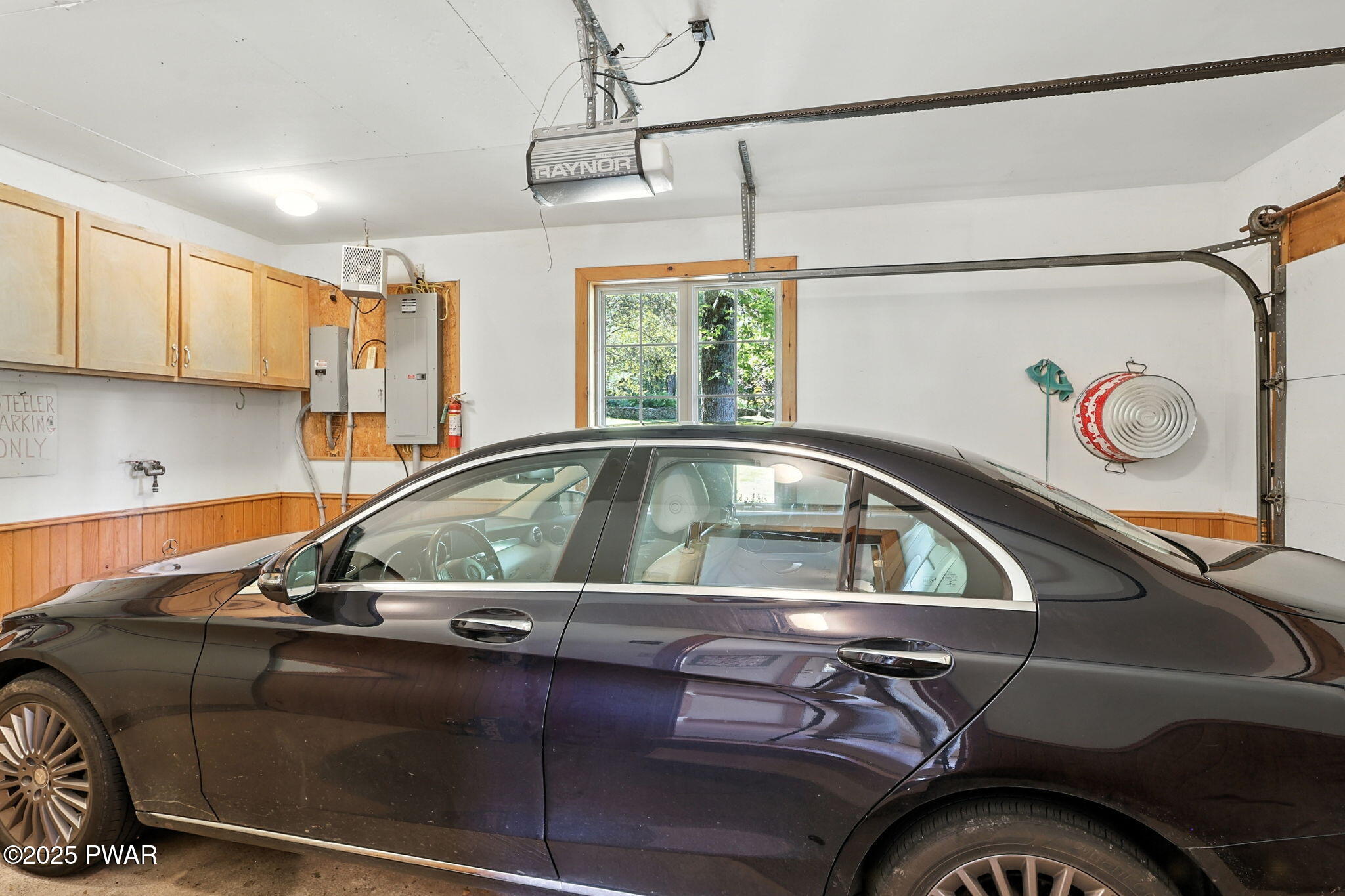 Forest City, Pennsylvania, 18421, United States, 6 Bedrooms Bedrooms, ,4 BathroomsBathrooms,Residential,Pending,1994968