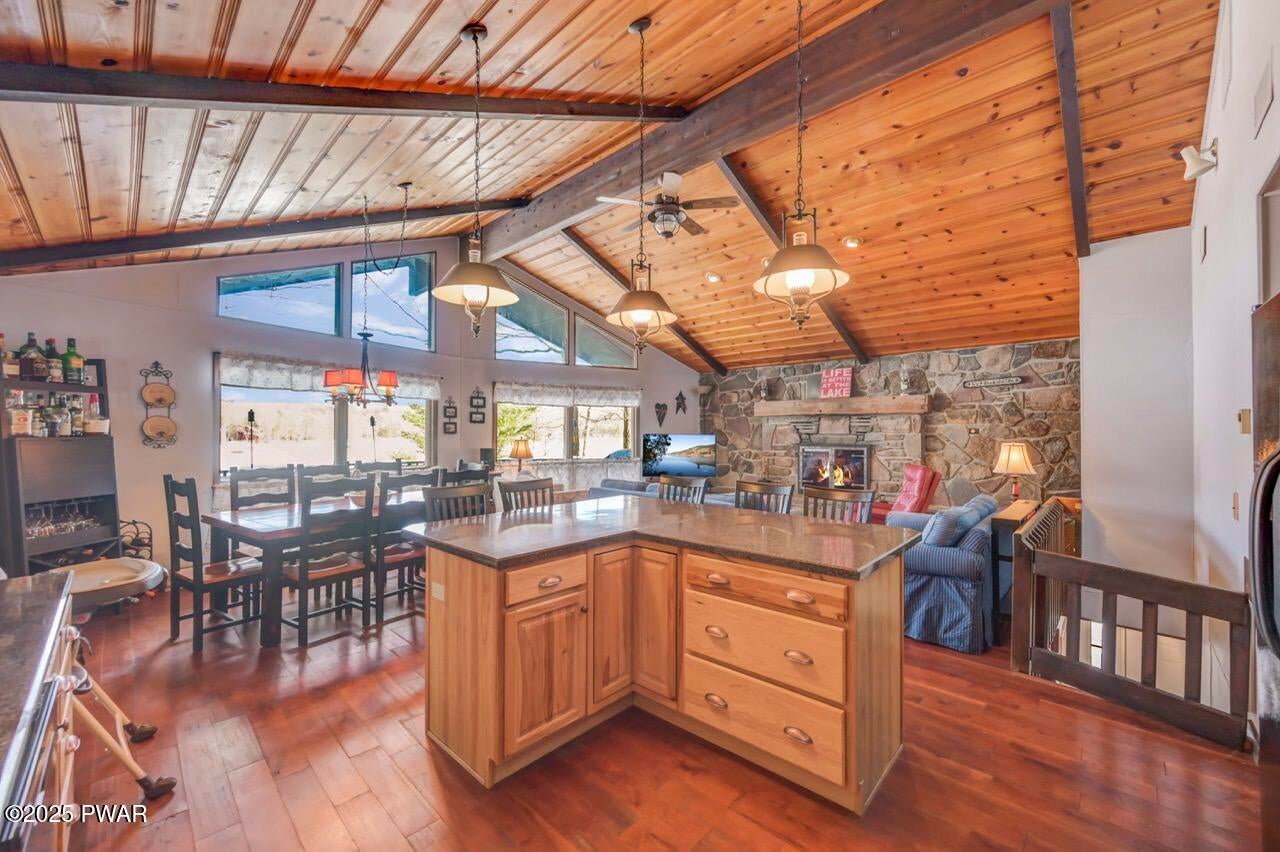 Lake Ariel, Pennsylvania, 18436, United States, 5 Bedrooms Bedrooms, ,2 BathroomsBathrooms,Residential,Active,2006806