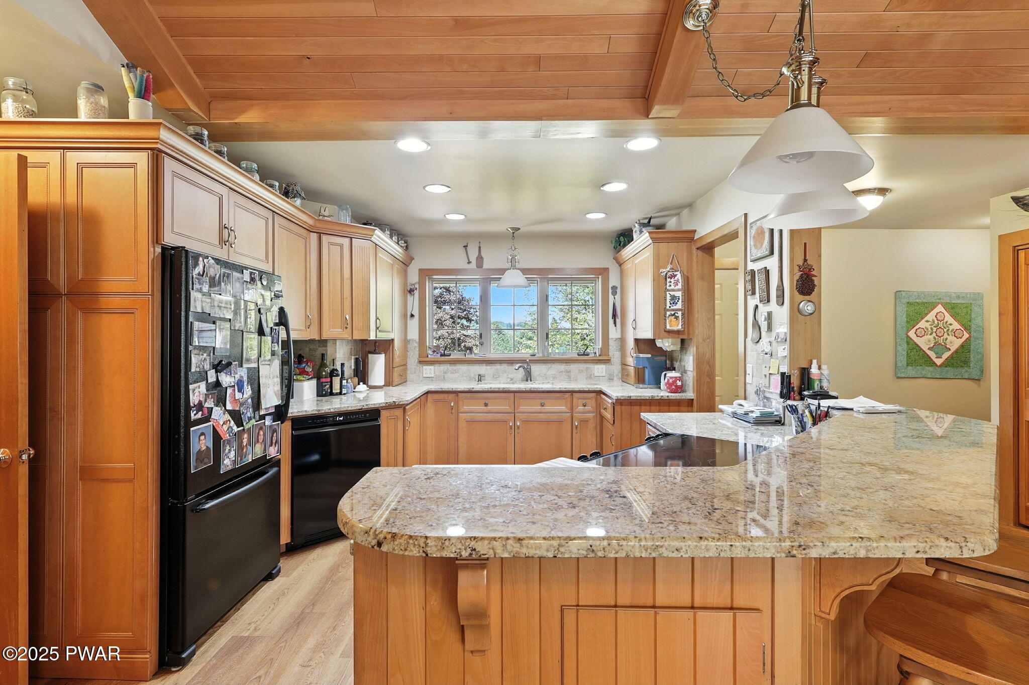 Forest City, Pennsylvania, 18421, United States, 6 Bedrooms Bedrooms, ,4 BathroomsBathrooms,Residential,Pending,1994968