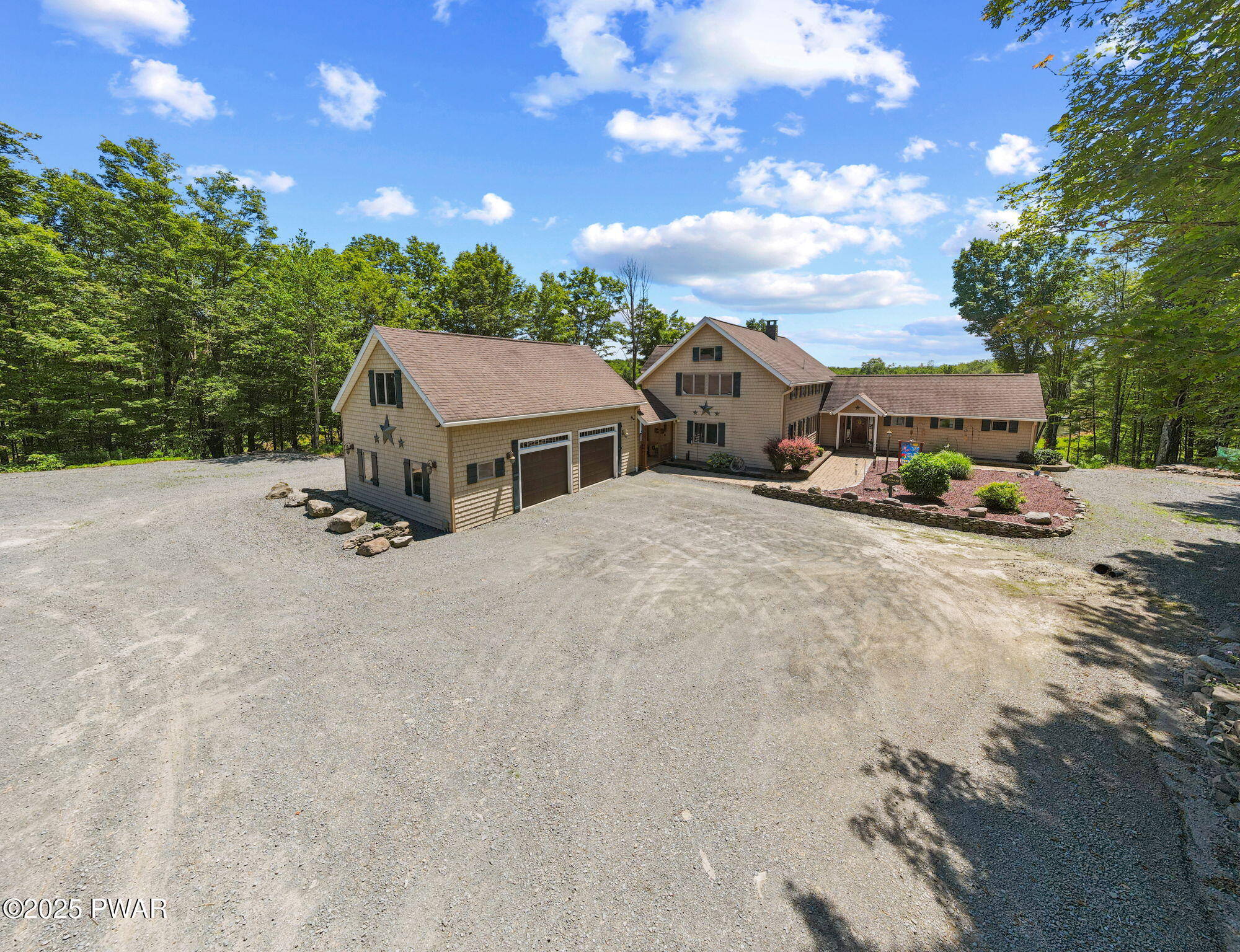 Lake Ariel, Pennsylvania, 18436, United States, 4 Bedrooms Bedrooms, ,4 BathroomsBathrooms,Residential,Active,1877861