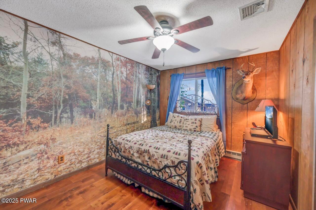 Lake Ariel, Pennsylvania, 18436, United States, 5 Bedrooms Bedrooms, ,2 BathroomsBathrooms,Residential,Active,2006806