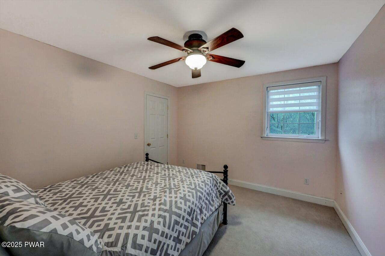 Lackawaxen, Pennsylvania, 18435, United States, ,4 BathroomsBathrooms,Residential,Active,1753948