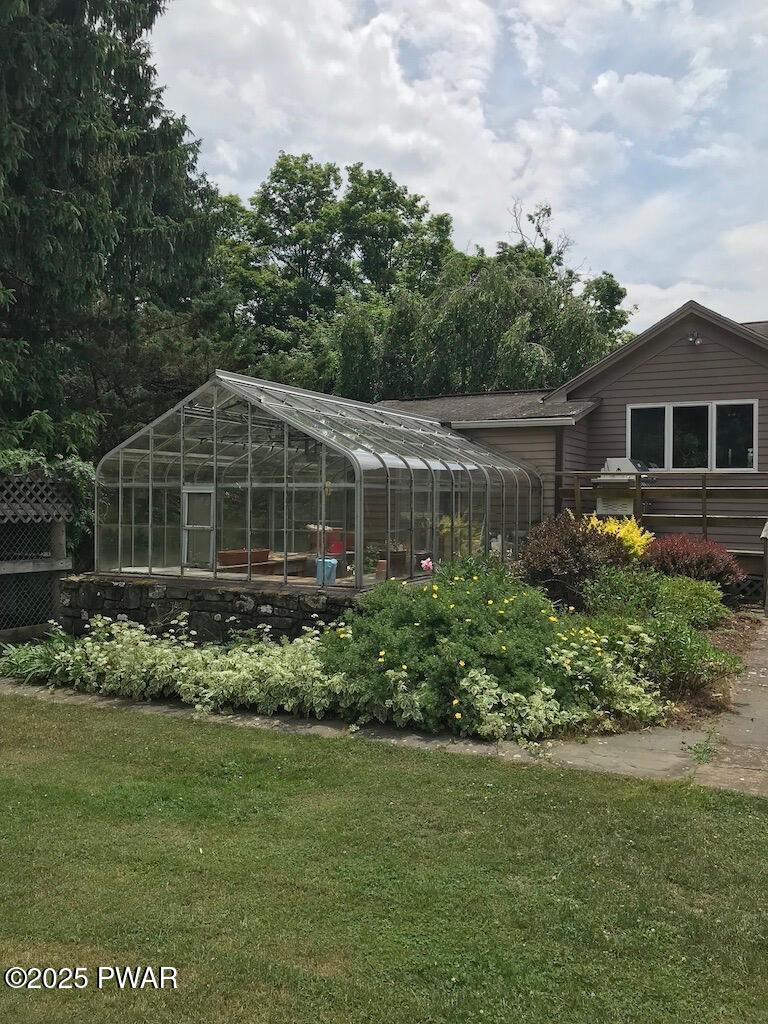 Honesdale, Pennsylvania, 18431, United States, 6 Bedrooms Bedrooms, ,4 BathroomsBathrooms,Residential,Active,1824543