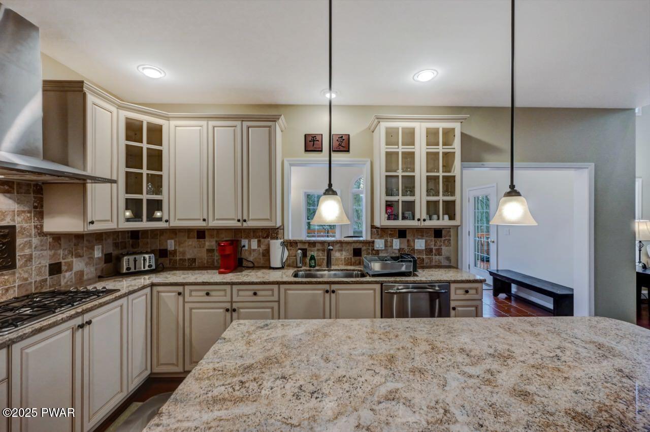 Lackawaxen, Pennsylvania, 18435, United States, ,4 BathroomsBathrooms,Residential,Active,1753948